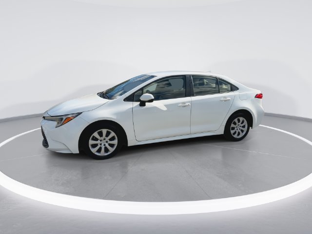 Used 2023 White Toyota LE image 5
