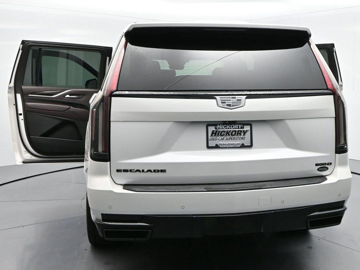 Used 2021 Crystal White Tricoat Cadillac Sport Platinum image 47