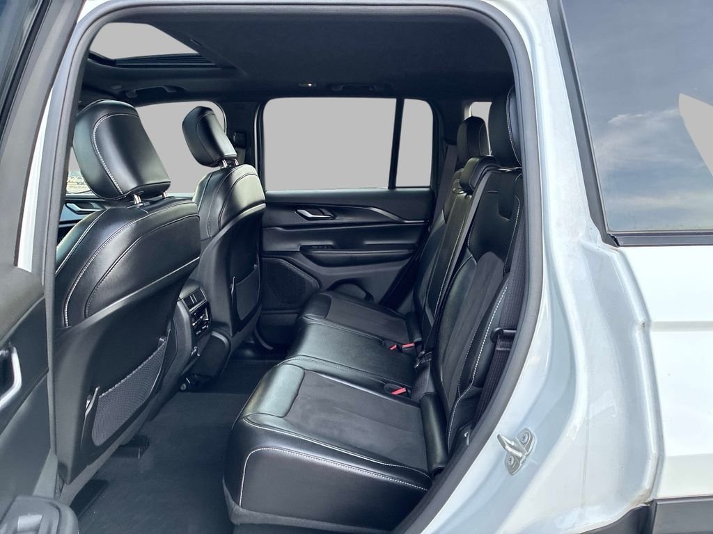 Used 2023 White Jeep Altitude X image 13