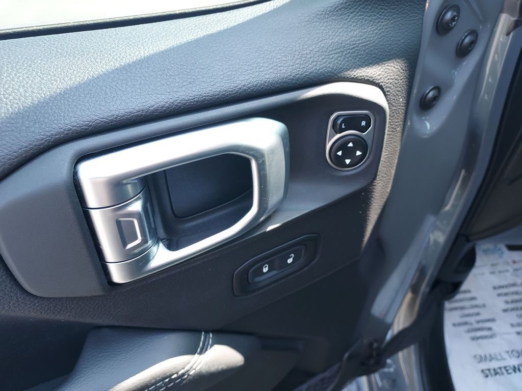 Used 2020 Gray Jeep Overland image 11