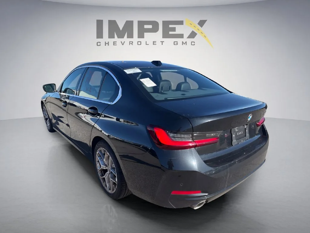 Used 2025 Black BMW 330i image 3