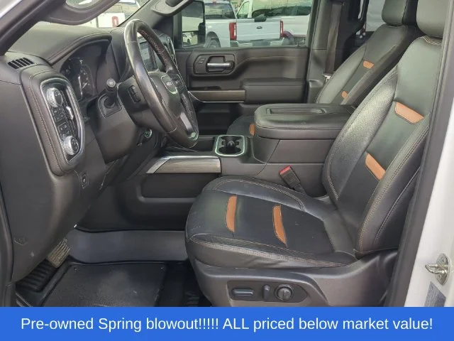 Used 2022 White GMC AT4 image 23