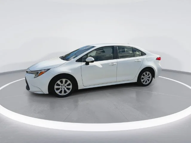 Used 2023 White Toyota LE image 5