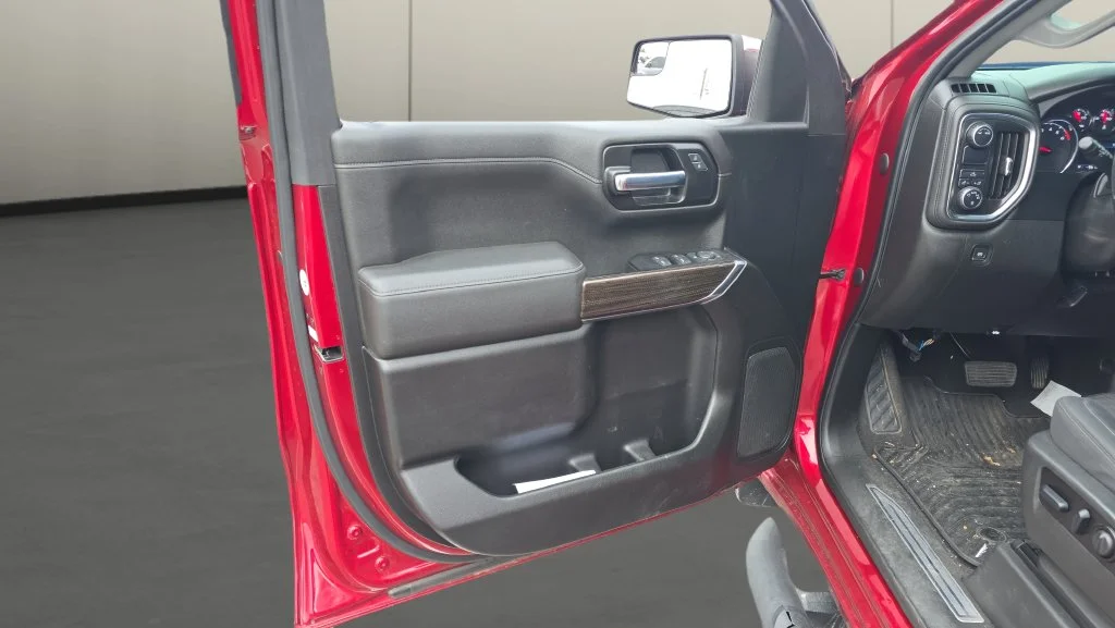 Used 2022 Red Chevrolet LT image 15