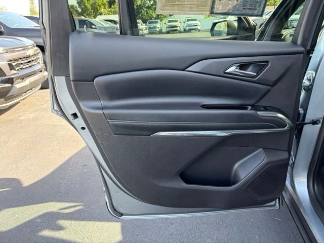 Used 2025 Gray Chevrolet LT image 13