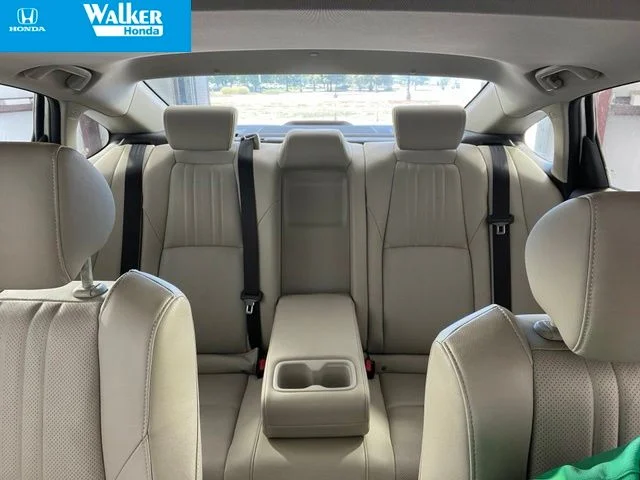 Used 2022 White Honda Touring image 33