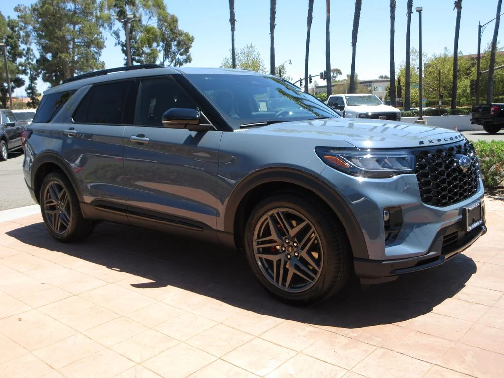 New 2026 Vapor Blue Metallic Ford ST image 6