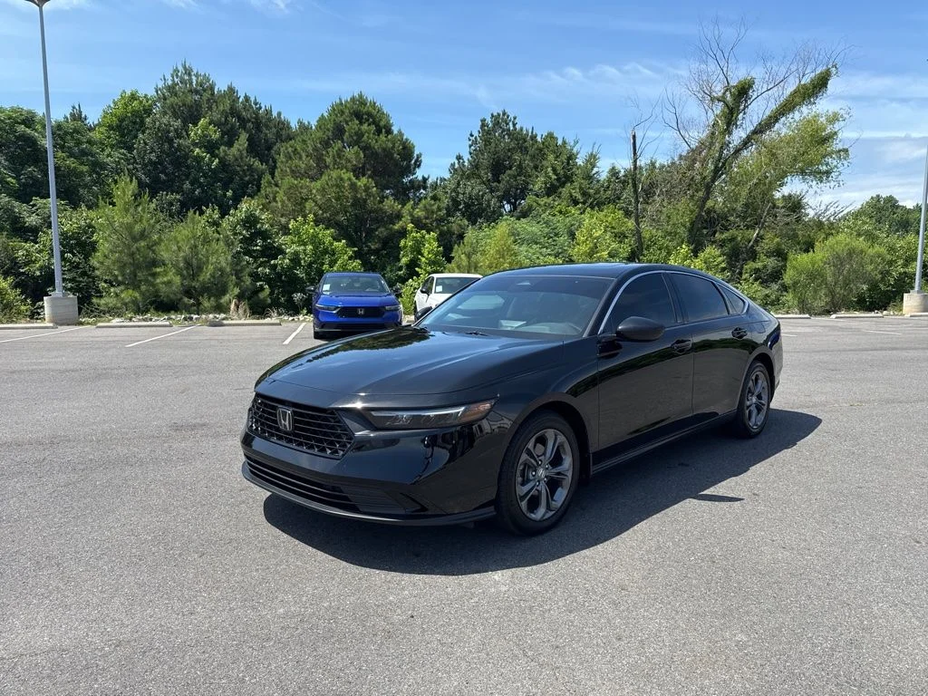 Used 2024 Crystal Black Pearl Honda EX image 7