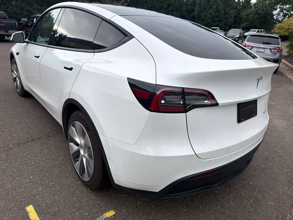 Used 2021 White Tesla Long Range image 5