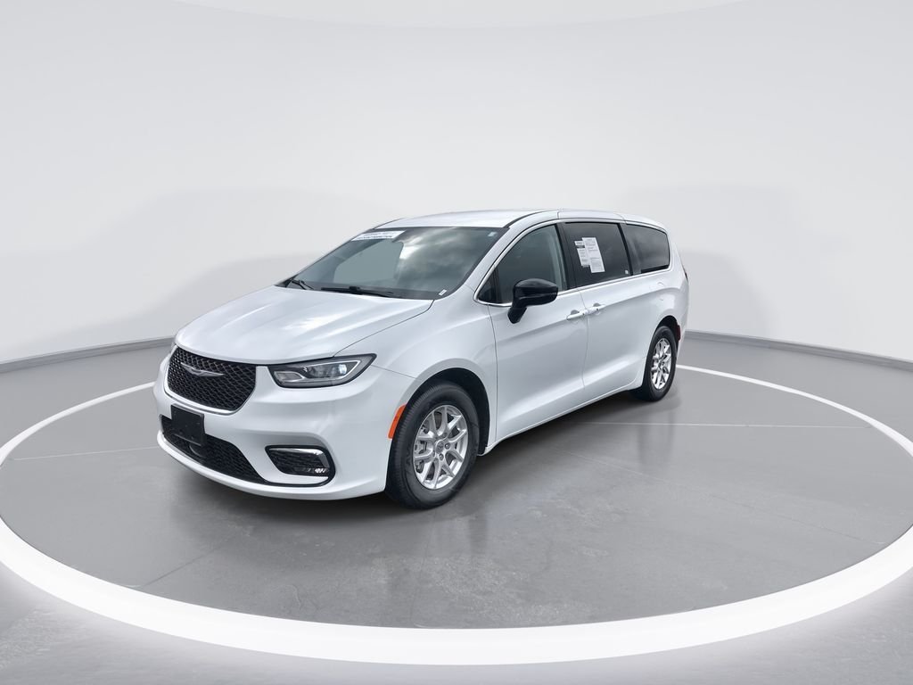 Used 2024 Bright White Clearcoat Chrysler Touring L image 4