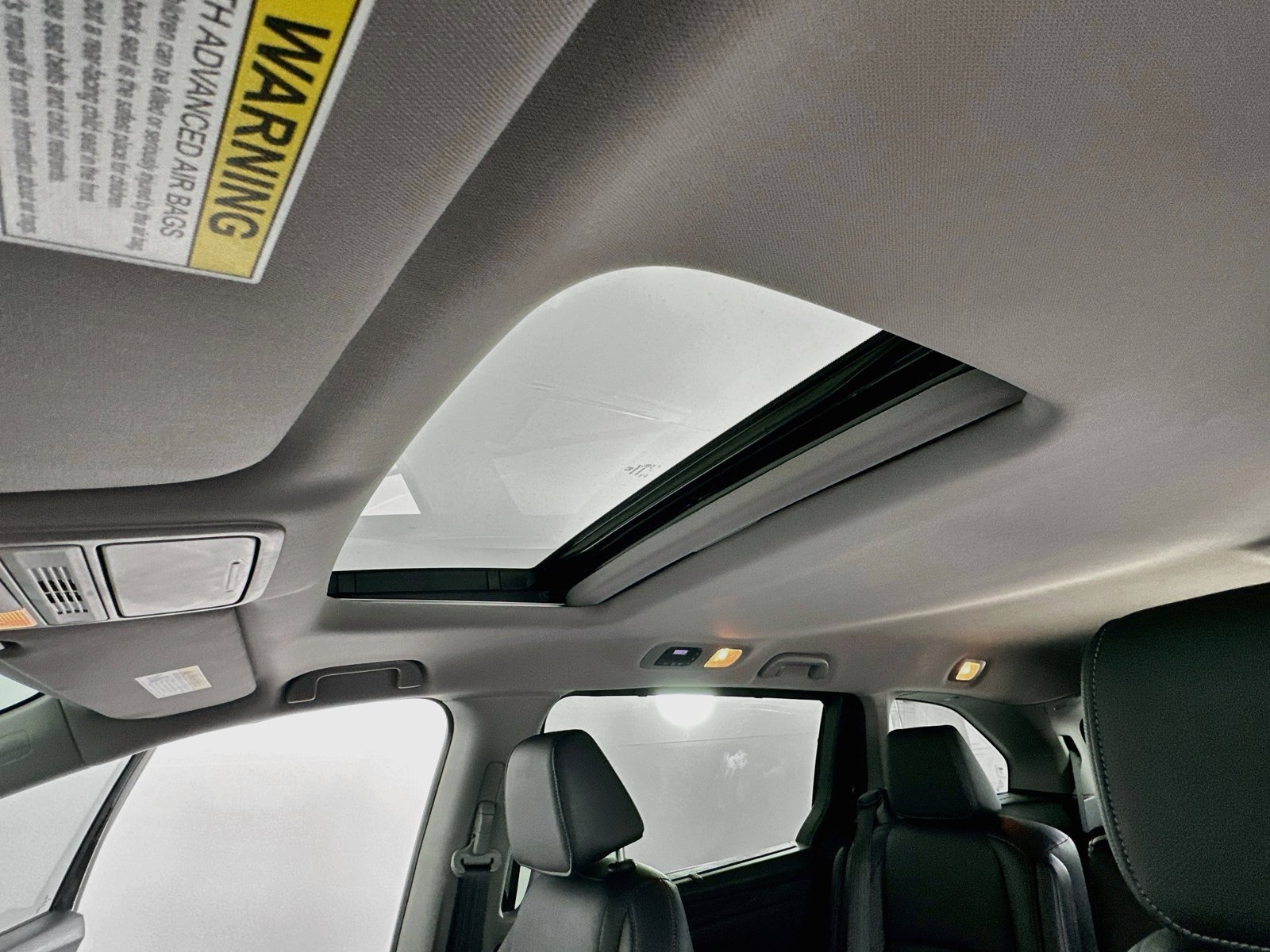 2024 Honda Odyssey EX-L - Photo 23