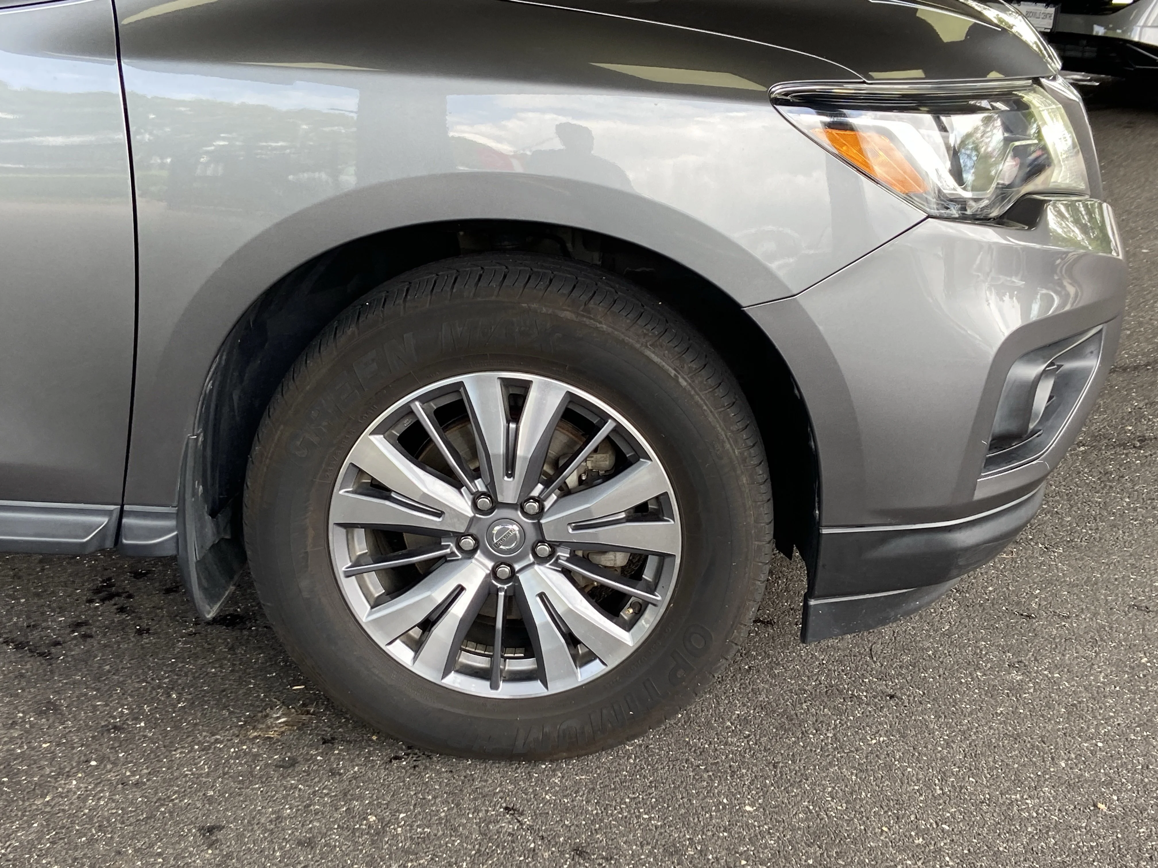 2025 Nissan Pathfinder SL - Photo 10