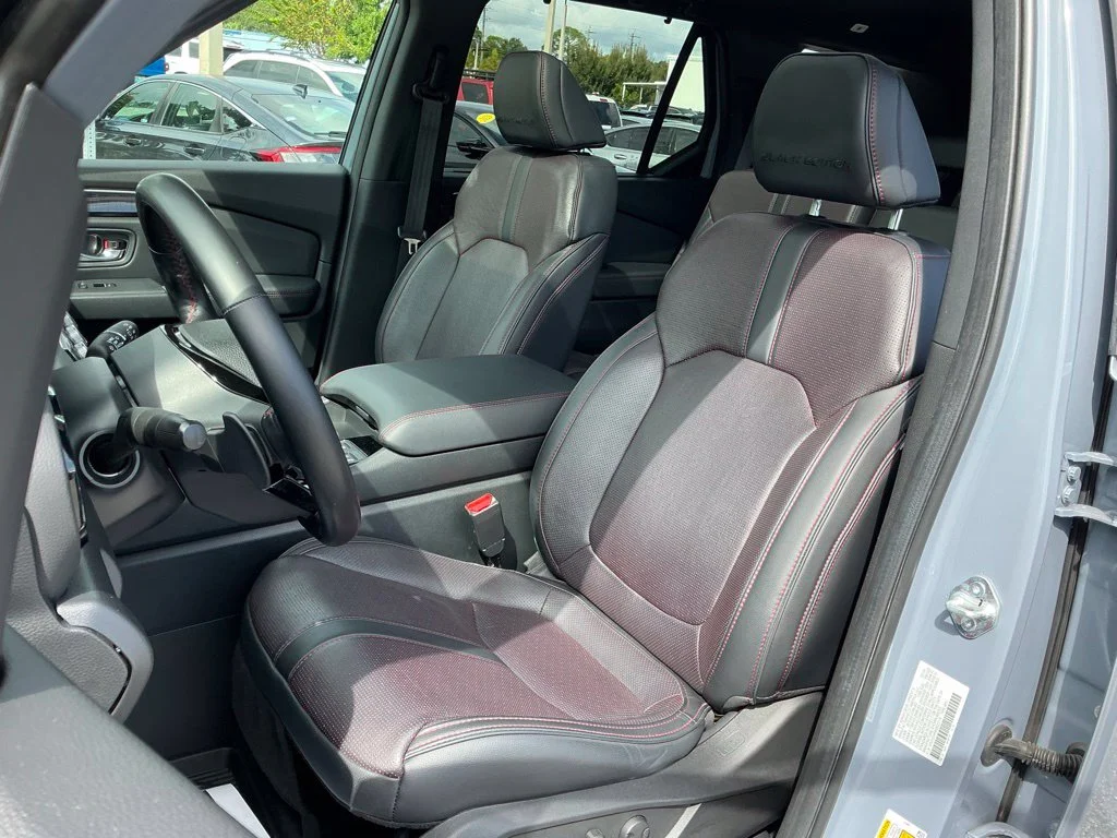 Used 2025  Honda Black Edition image 34