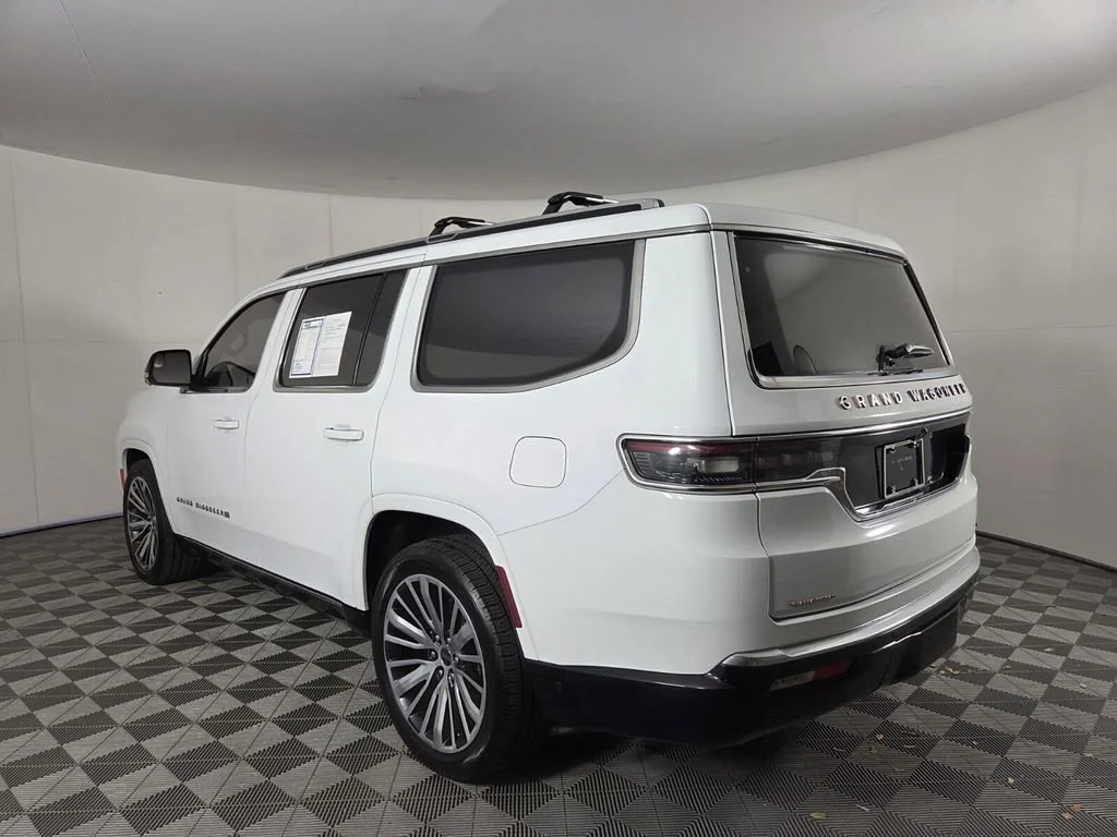 Used 2023 Bright White Clearcoat Jeep Series III image 7