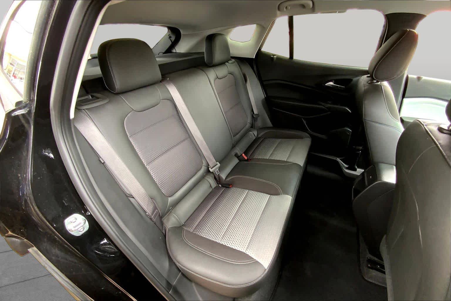 Used 2025 Mosaic Black Metallic Chevrolet LT image 20