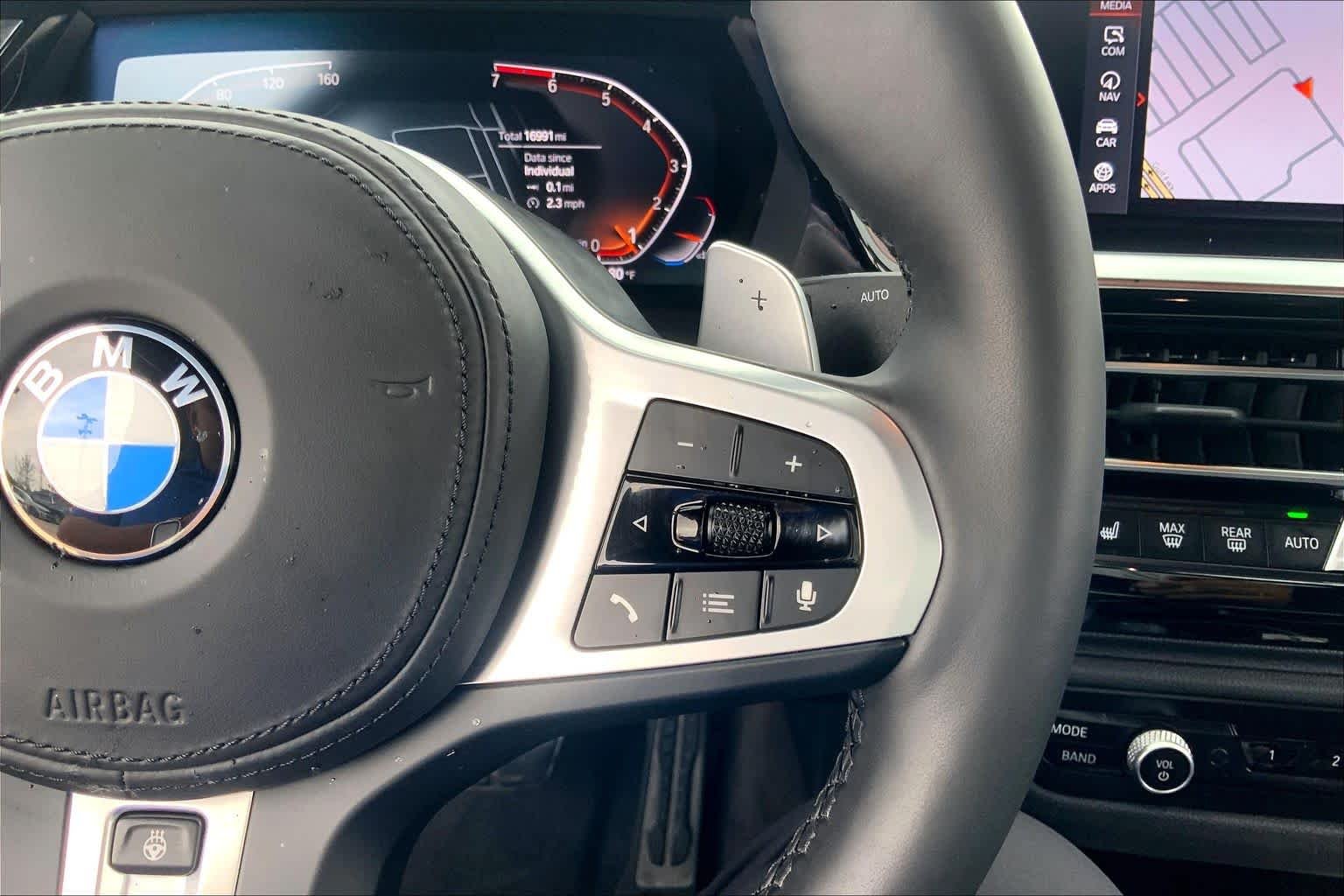 Used 2026 Black Sapphire Metallic BMW sDrive30i image 19
