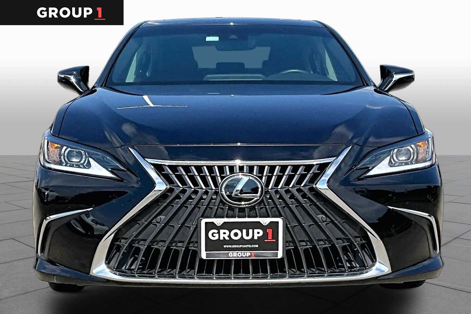 Certified Used 2024 OBSIDIAN Lexus  image 4