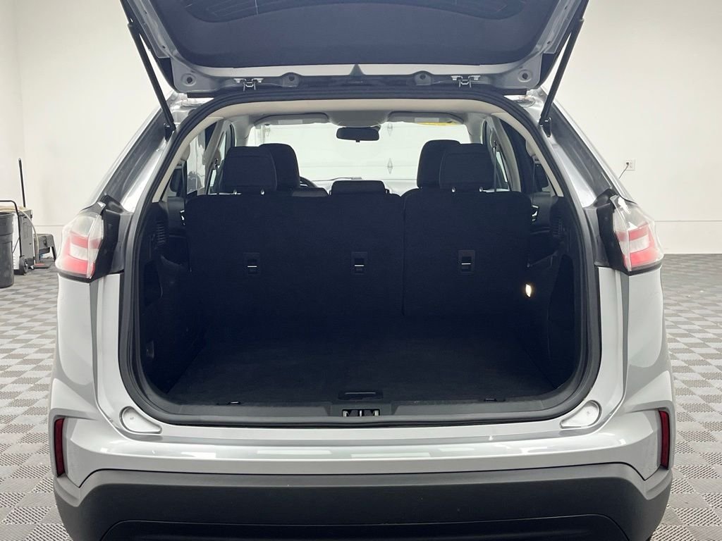 2022 Ford Edge SE - Photo 10