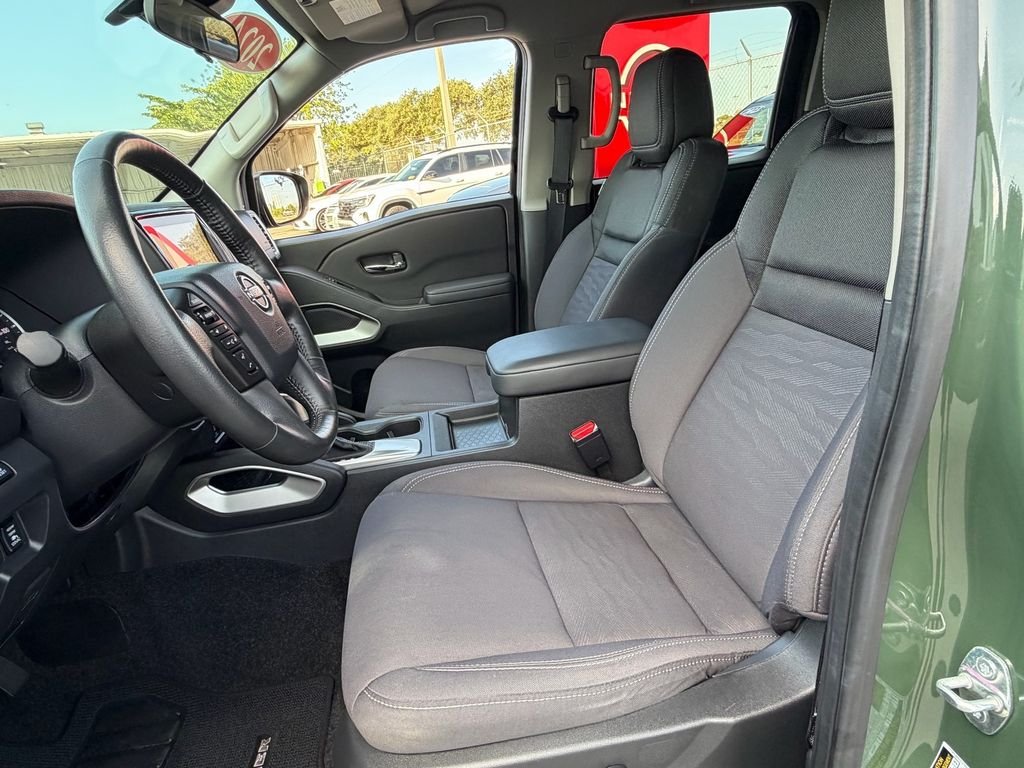 Used 2024 Green Nissan SV image 10