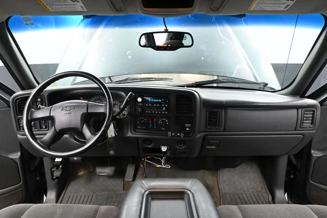 Used 2003 Green Chevrolet LS image 21