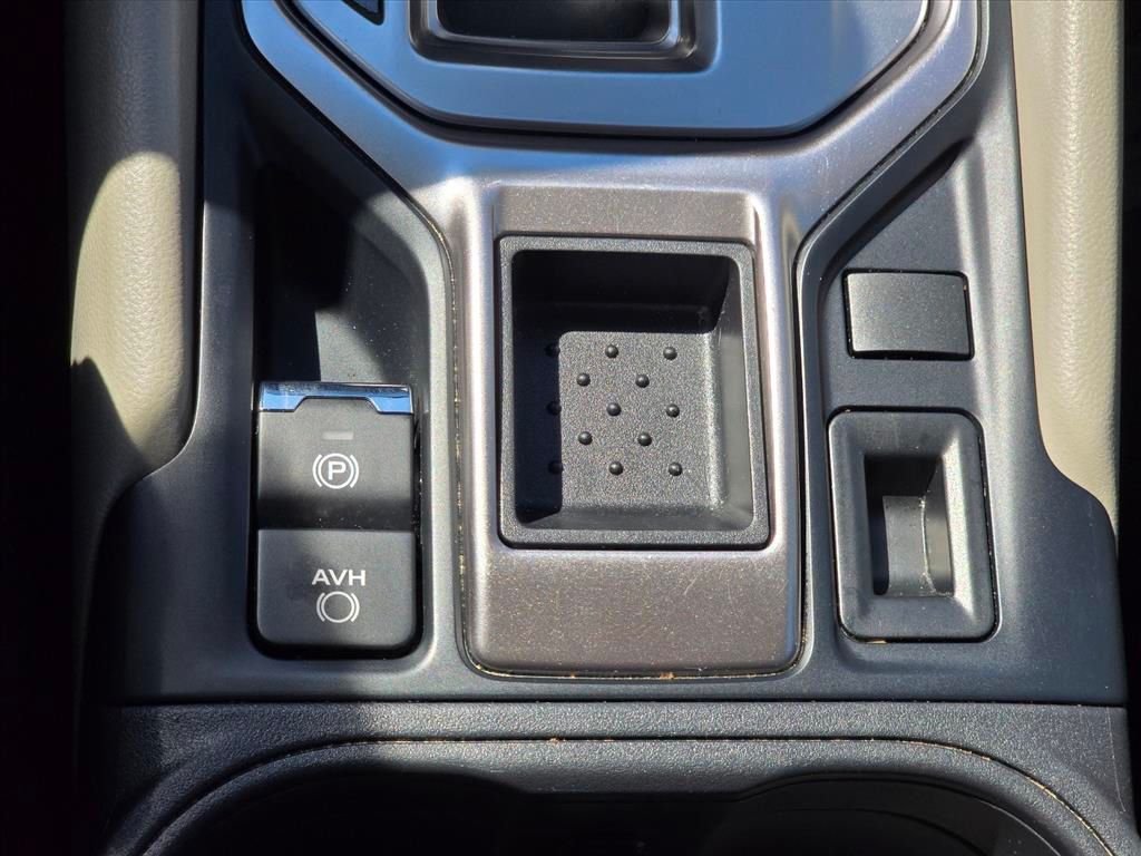 Used 2023 Gray Subaru Base image 18