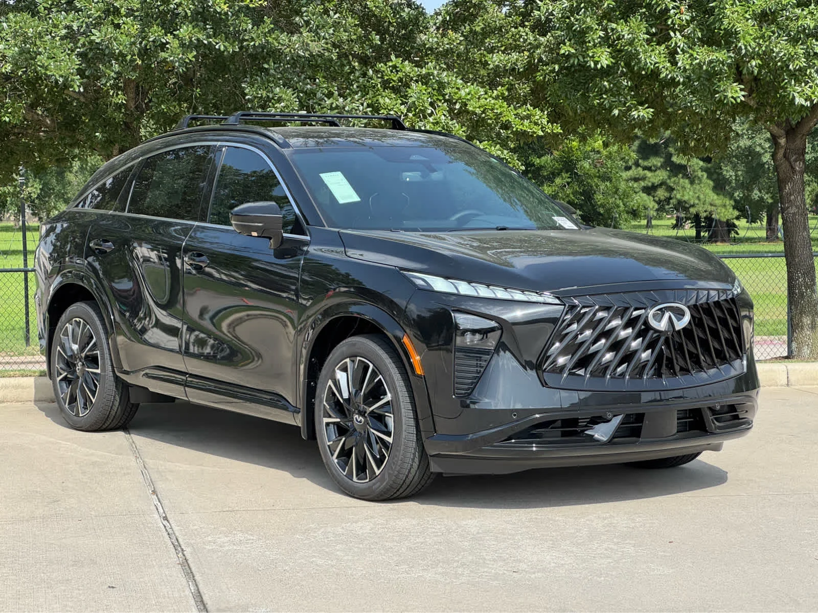Certified Used 2027 Mineral Black INFINITI AUTOGRAPH image 3