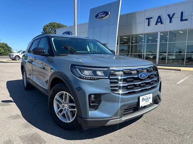 Used 2026 Vapor Blue Metallic Ford Active image 4