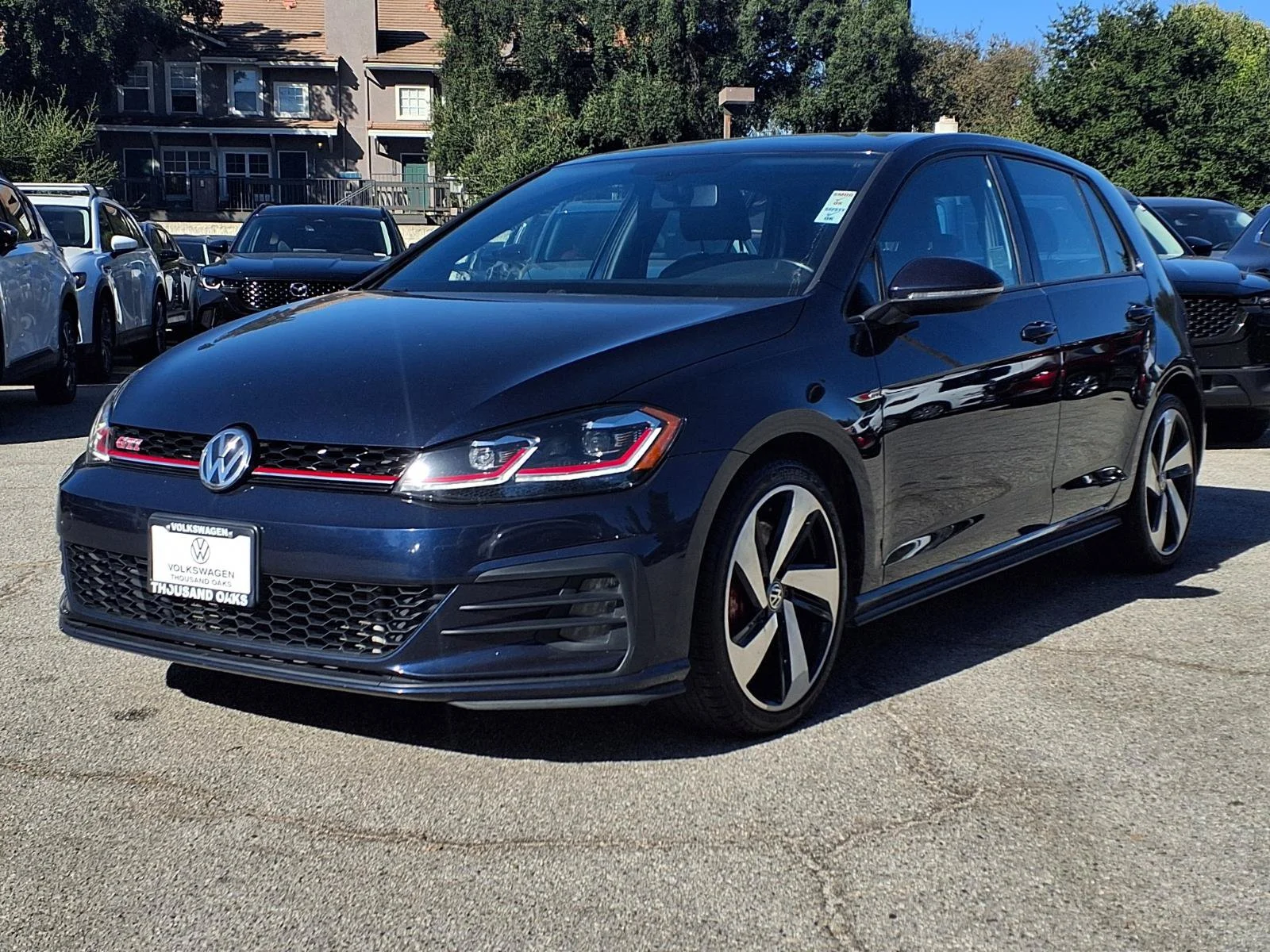 Used 2019 Blue Volkswagen 2.0T SE image 25