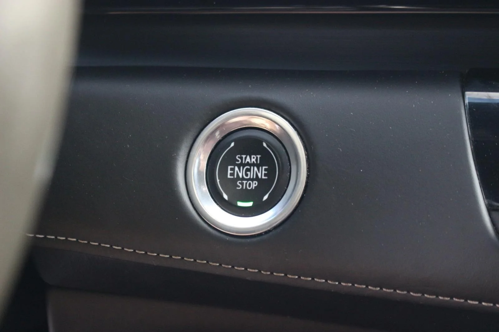 Used 2021 BLACK RAVEN Cadillac Sport Platinum image 28