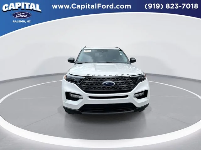 Used 2023 White Ford XLT image 3