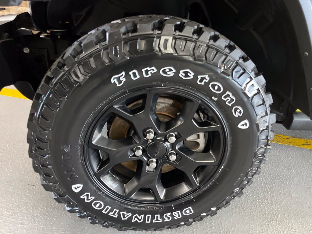 Used 2022 High Velocity Clearcoat Jeep Unlimited Willys image 5