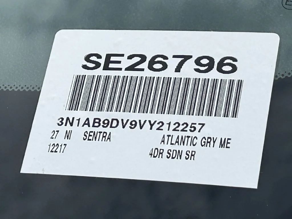 New 2027 Atlantic Gray Metallic / Super Black Two-tone Nissan SR image 21