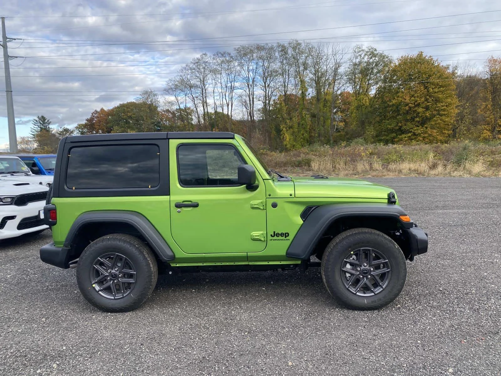 New 2026 Mojito Clear-Coat Exterior Paint Jeep Sport S image 2