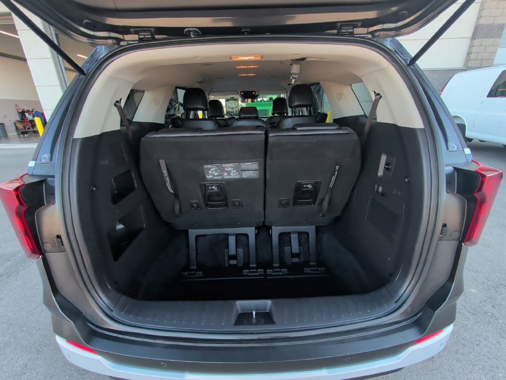 Certified Used 2025 Gray Kia LXS image 29