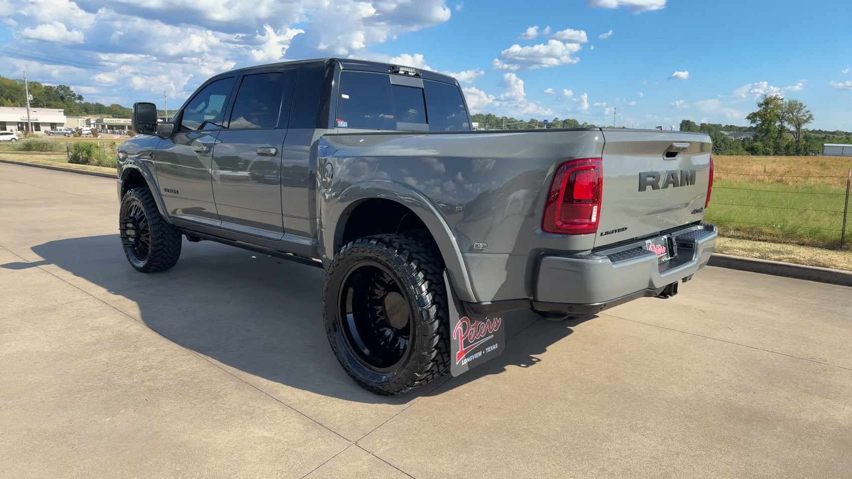 New 2026 Ceramic Gray Clearcoat Ram Limited image 7