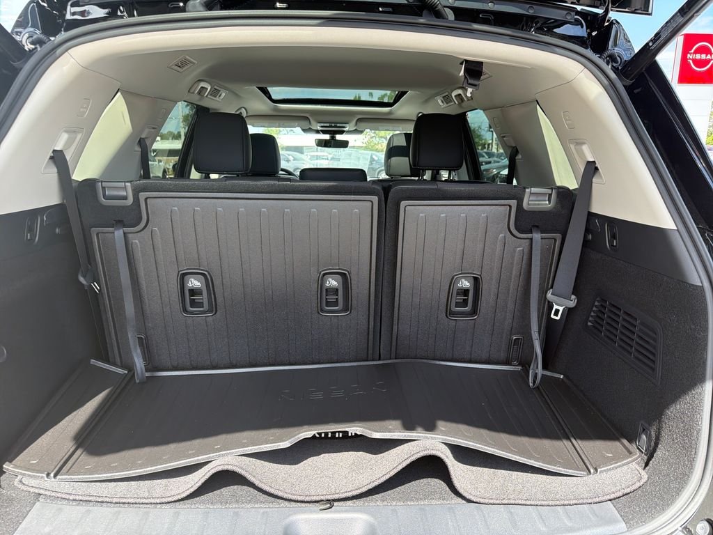 New 2026 Nissan Pathfinder Platinum 4D Sport Utility