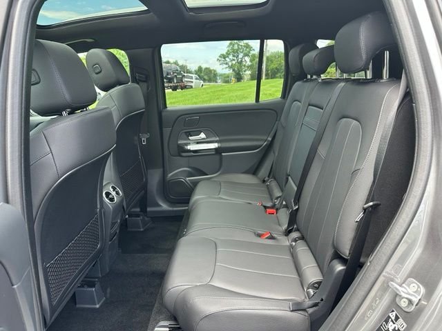 New 2026 Mountain Grey Metallic Mercedes-Benz GLB 250 image 20