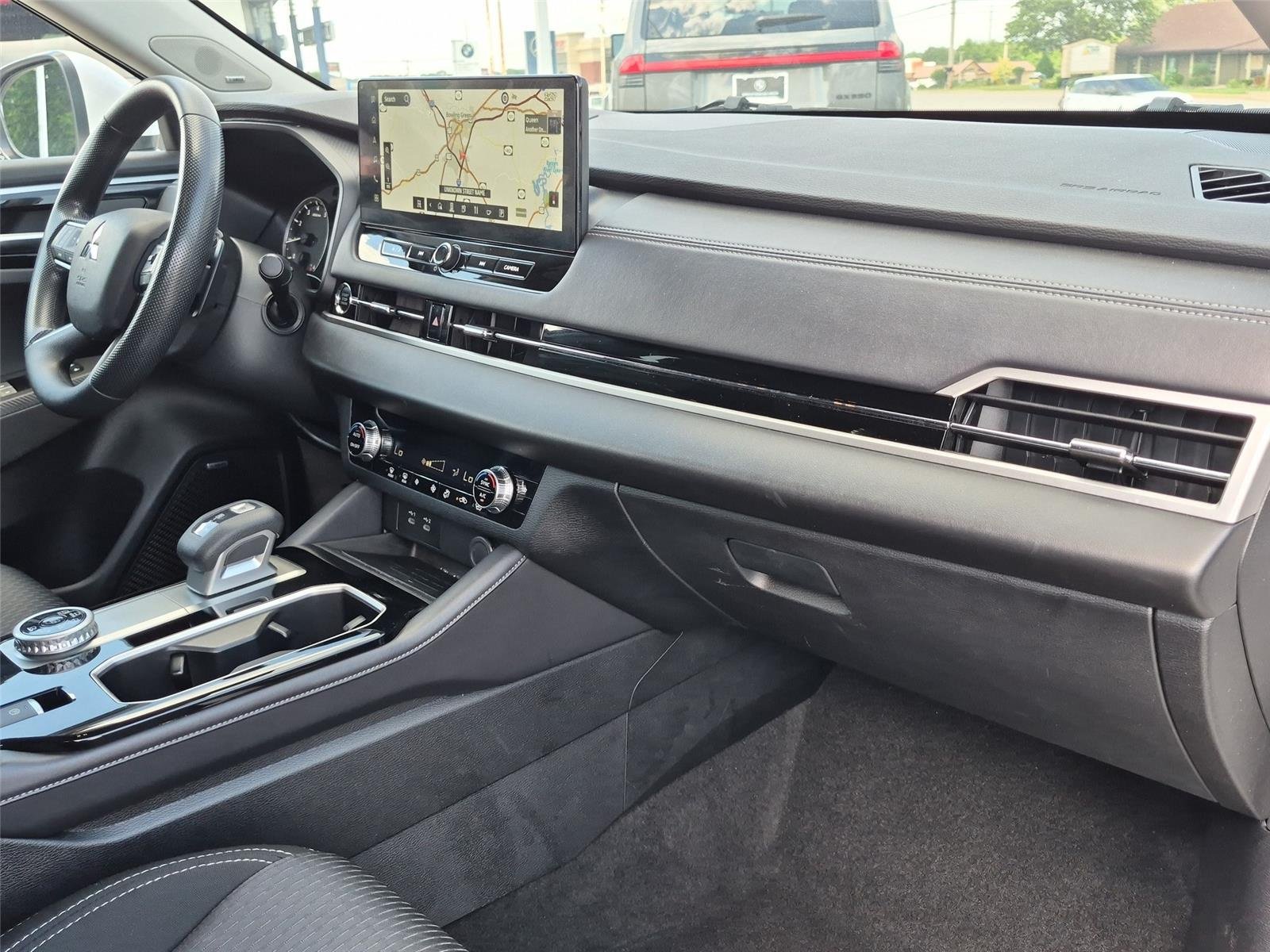 Used 2025 White Diamond Mitsubishi ES image 40
