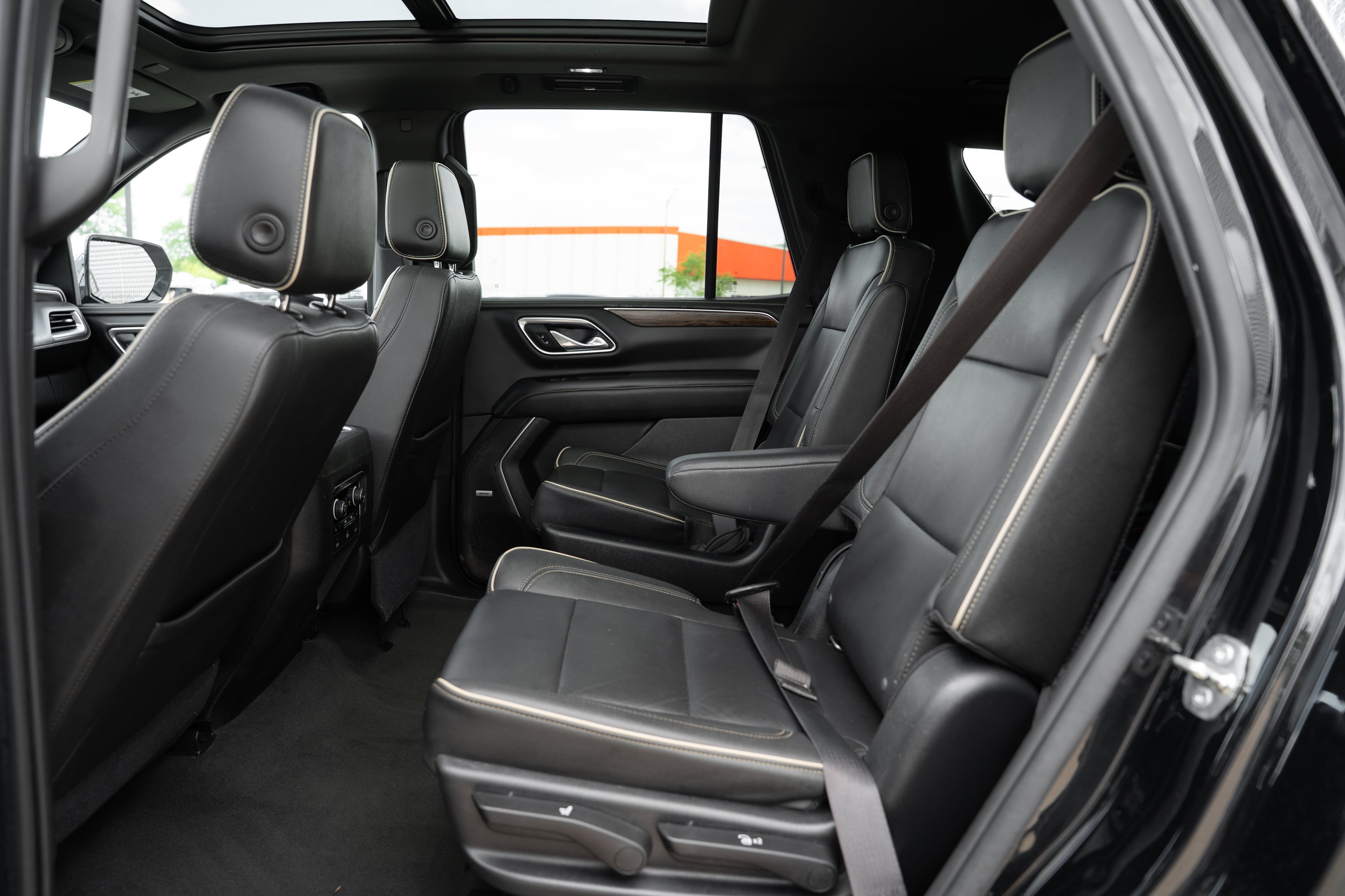 Used 2021 Black Chevrolet Premier image 22