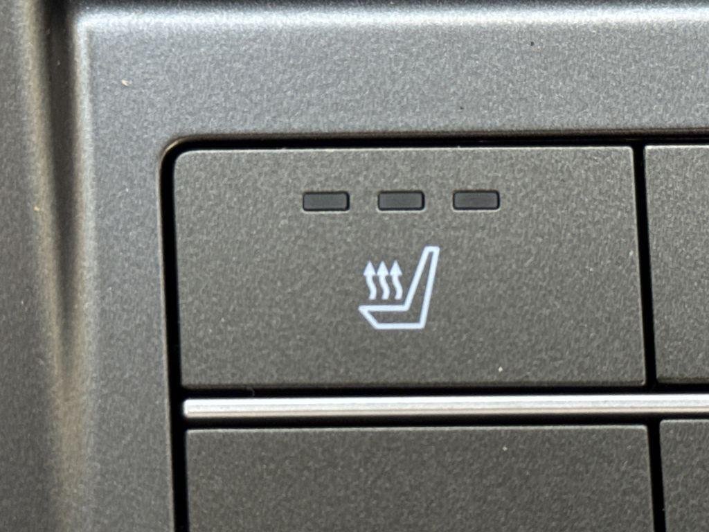 New 2026 White Hyundai SEL Premium FWD image 27