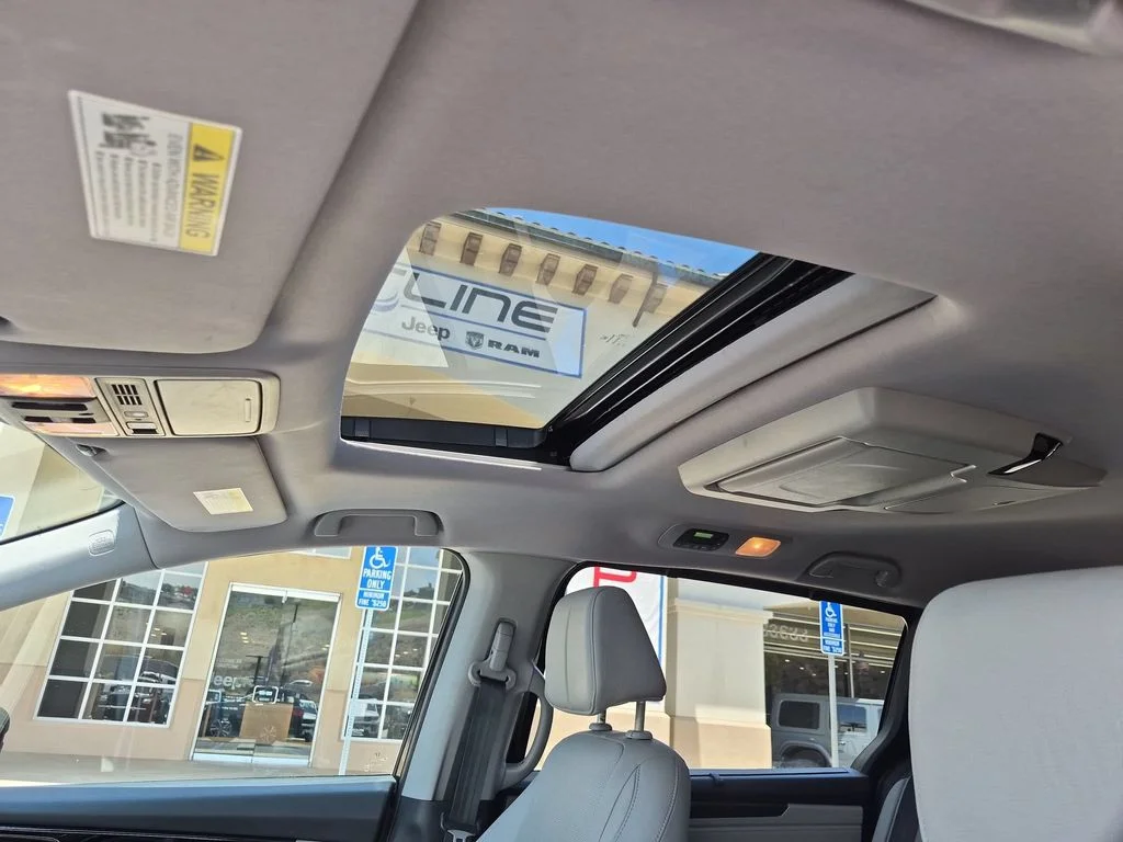 Used 2019  Honda Elite image 23