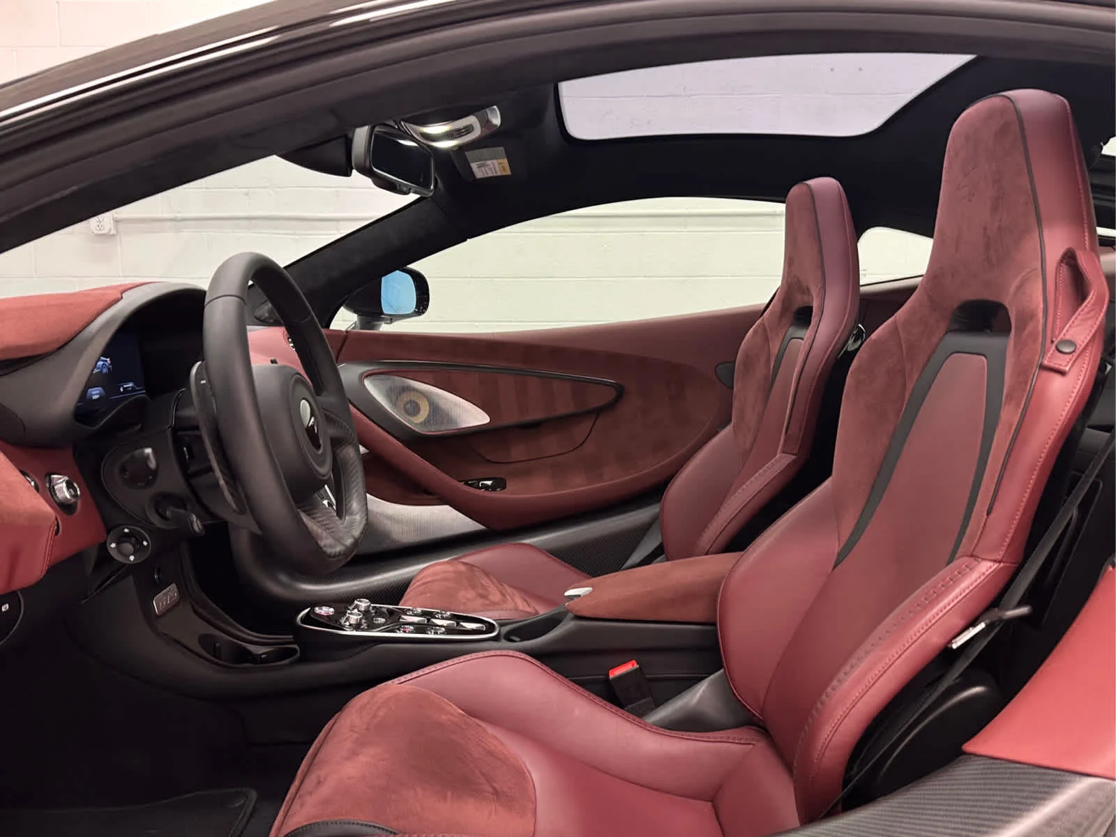 Used 2025 Anthracite McLaren  image 11