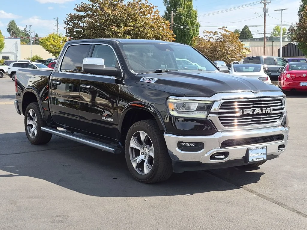 Used 2021 Diamond Black Crystal Pearlcoat Ram Laramie image 8