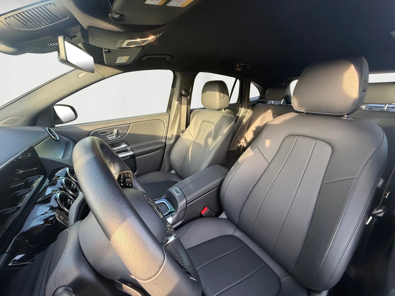 Used 2026 Black Mercedes-Benz GLA 250 image 10
