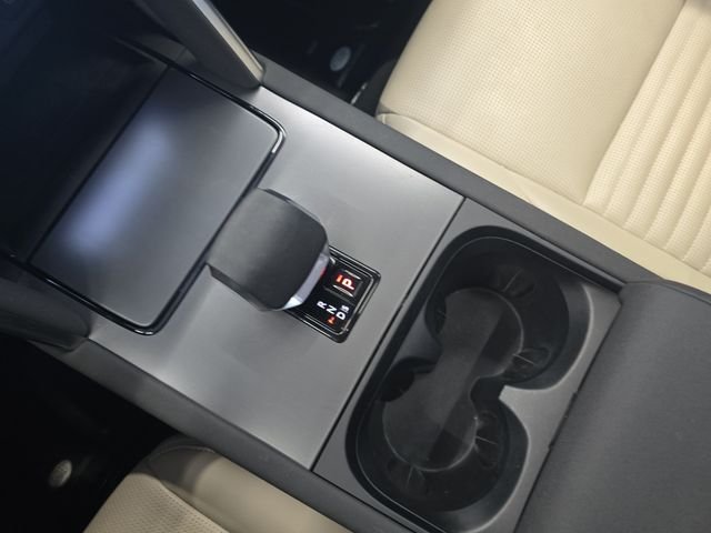 Certified Used 2025 White Land Rover S image 28