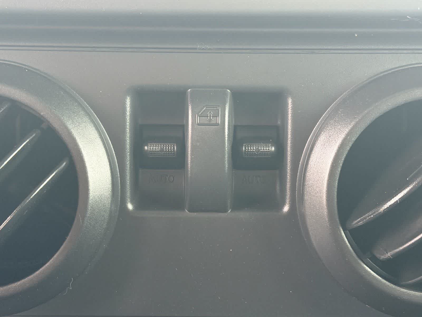 Used 2010 Surf Blue Pearl Jeep Islander image 19