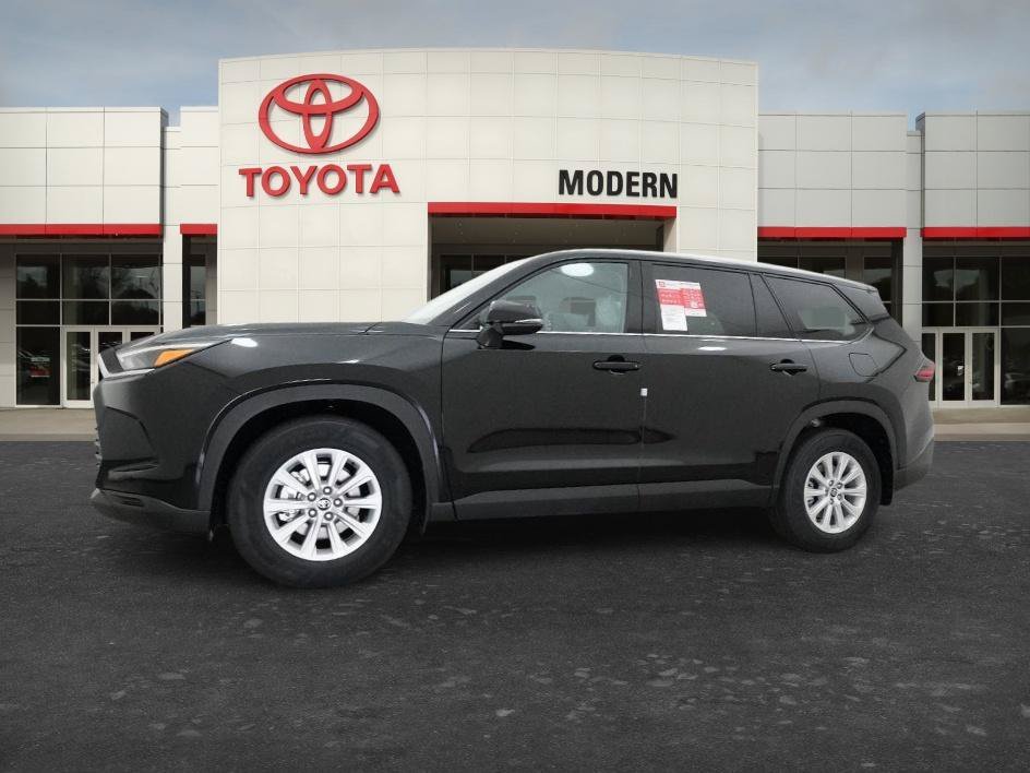 New 2026 Midnight Black Met Toyota Hybrid XLE image 4