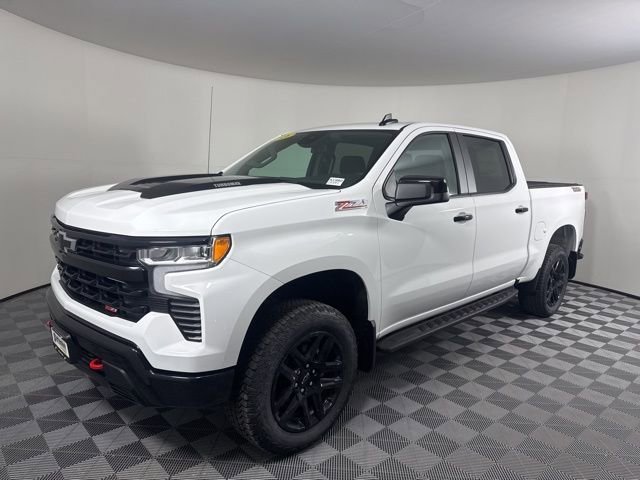 New 2026 Summit White Chevrolet LT Trail Boss image 5