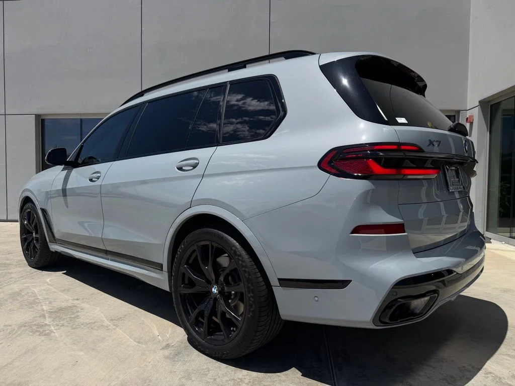 Used 2025 Brooklyn Grey Metallic BMW xDrive40i image 4