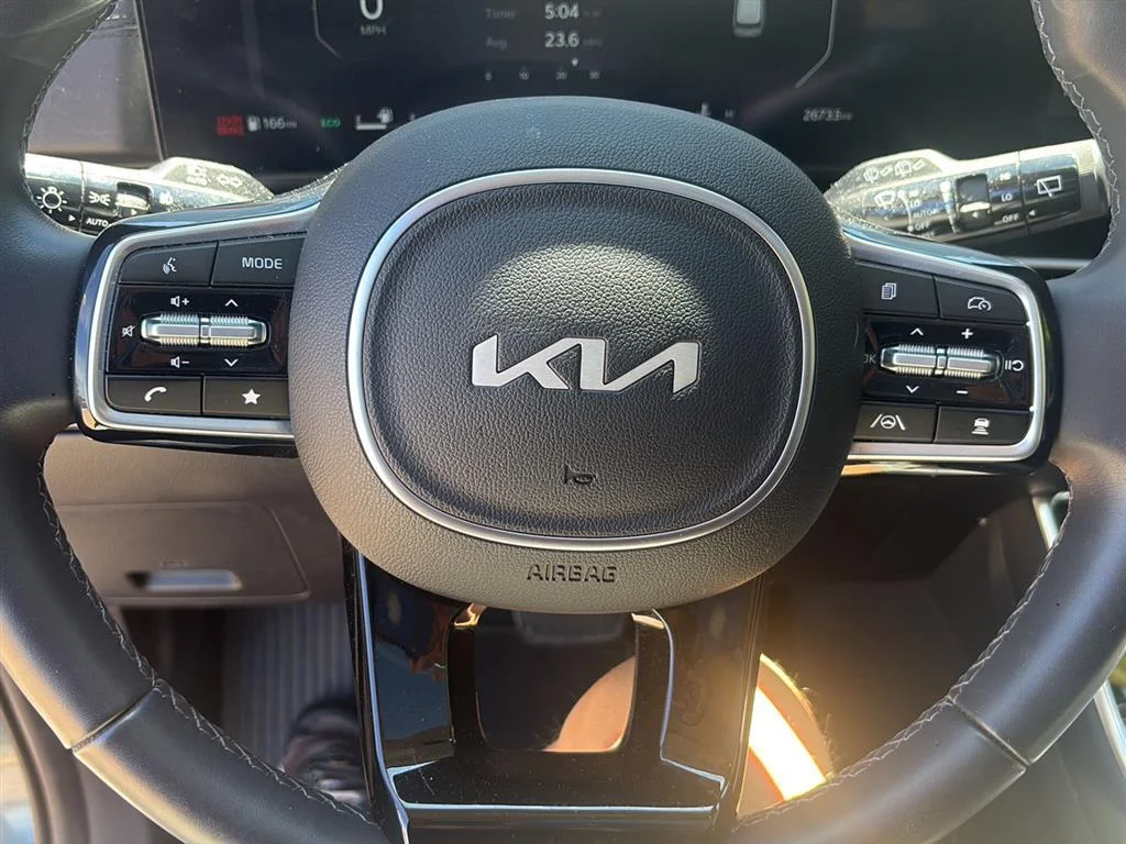 Used 2025 Astra Blue Kia SX image 12